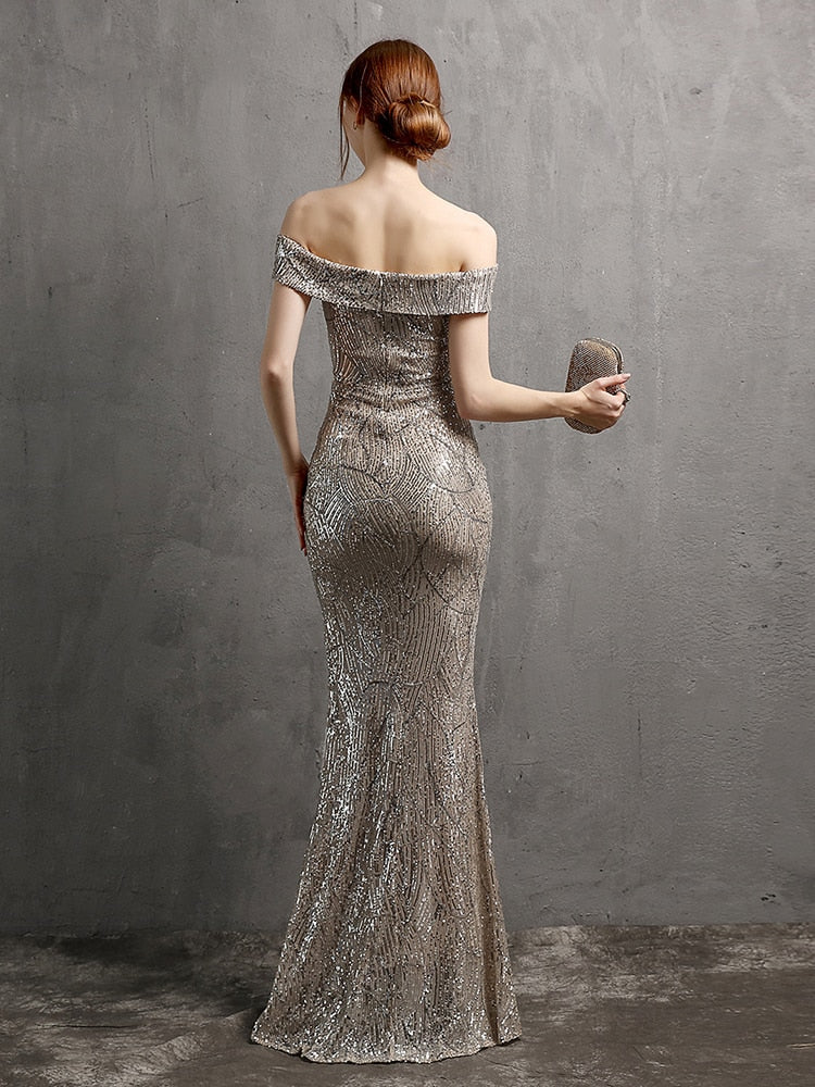 Vestido de Festa Longo com Abertura Lateral em Chiffon Prateado