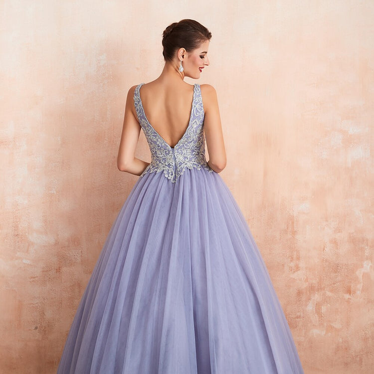 Vestido de Festa Longo Clássico Rodado em Tule Lavanda com Apliques - Modelo Especial