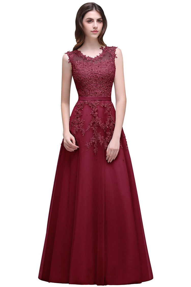 Vestido de Festa Longo Decorado em Tule Decorado com Pérolas