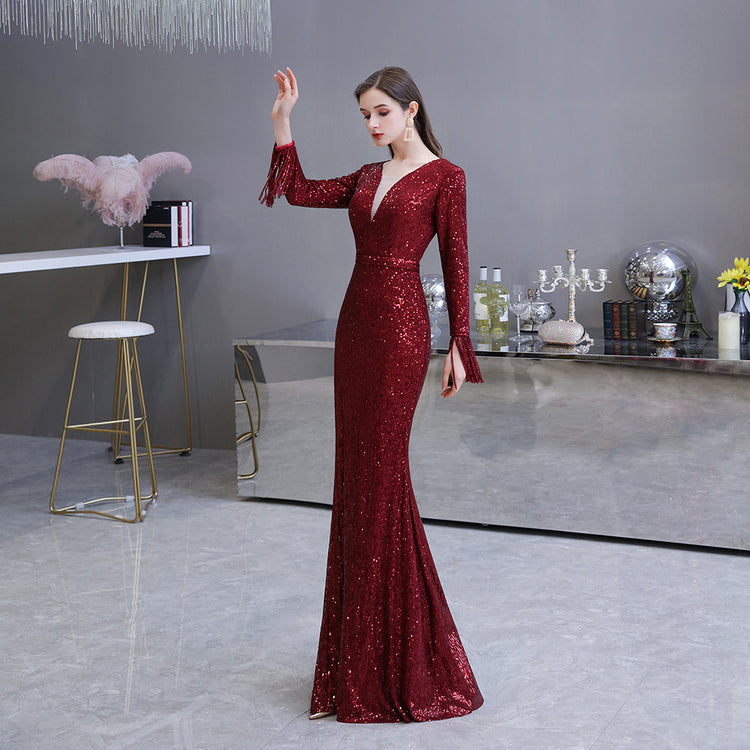 Vestido de Festa Longo com Decote e Manga Longa Elegante