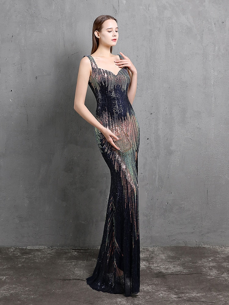 Vestido de Festa Longo Contemporaneo com Abertura Lateral Azul Marinho