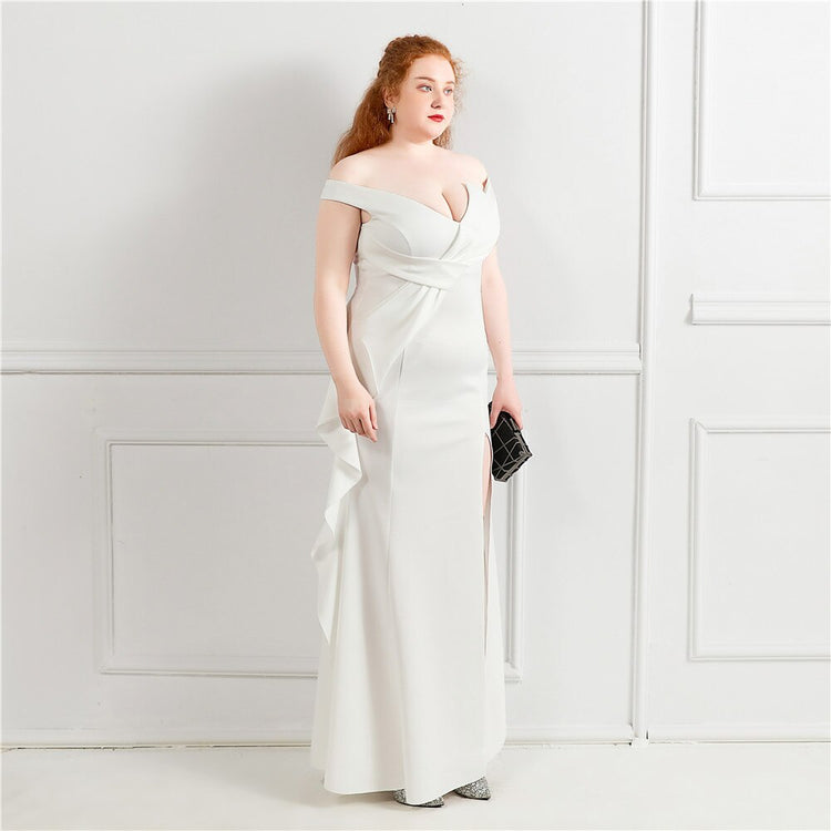 Vestido de Festa Plus Size Luxo com Detalhe em Laço Branco