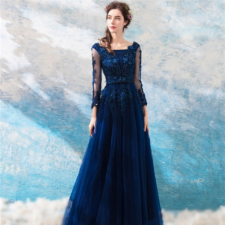 Vestido de Festa Longo em Tule com Pedraria