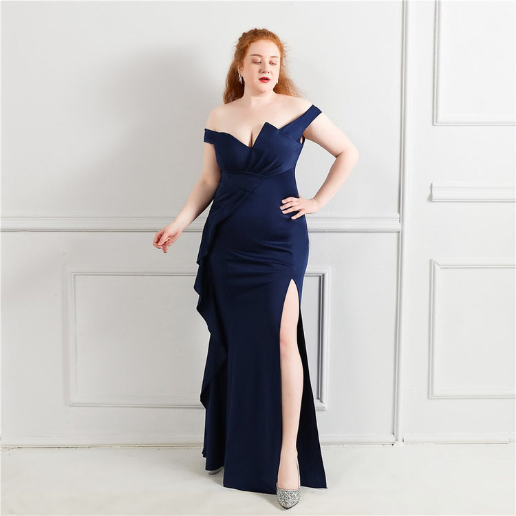 Vestido de Festa Plus Size Luxo com Detalhe em Laço Azul Marinho