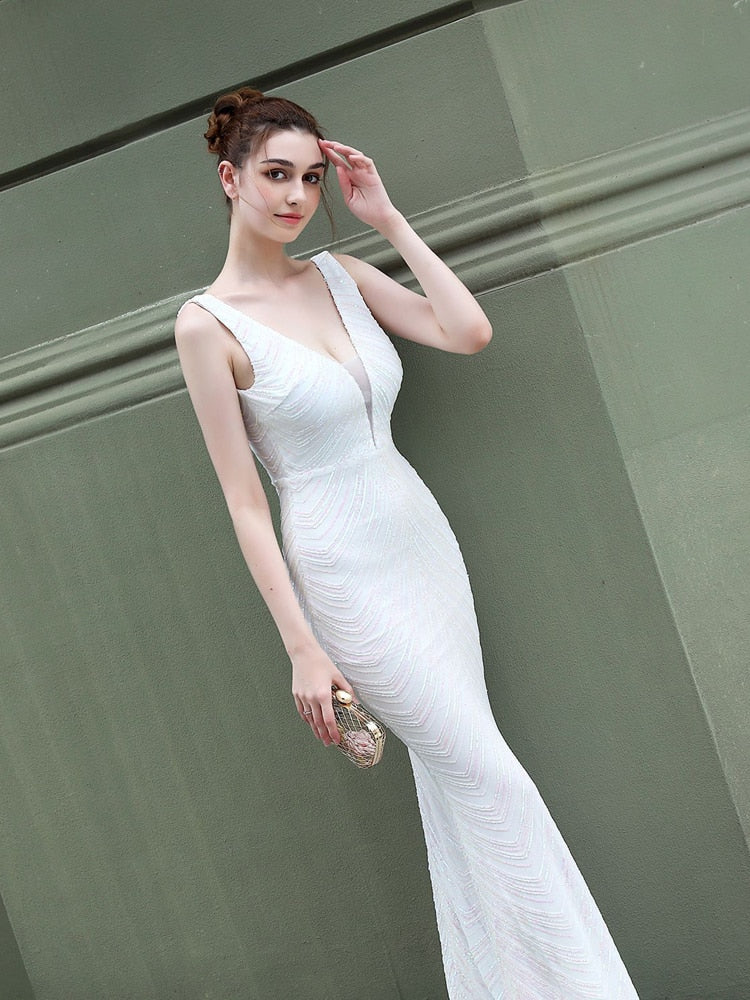 Vestido de Festa Longo Sereia Brilho sem Manga Branco