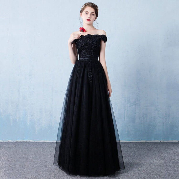 Vestido de Festa Longo Romântico em Tule Decorado com Apliques e Pérolas