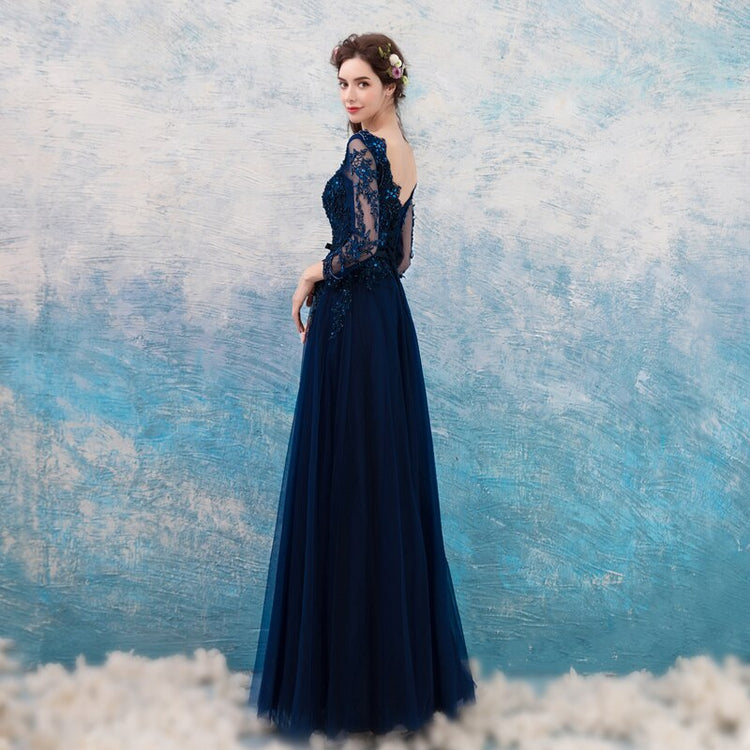 Vestido de Festa Longo em Tule com Pedraria