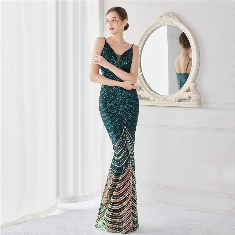 Vestido de Festa Longo Luxo Detalhado em Listras de Paetês Verde
