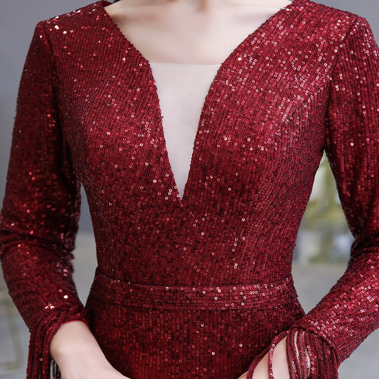 Vestido de Festa Longo com Decote e Manga Longa Elegante