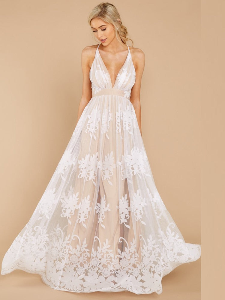 Vestido de Festa Longo Branco com Sobreposição Bordada
