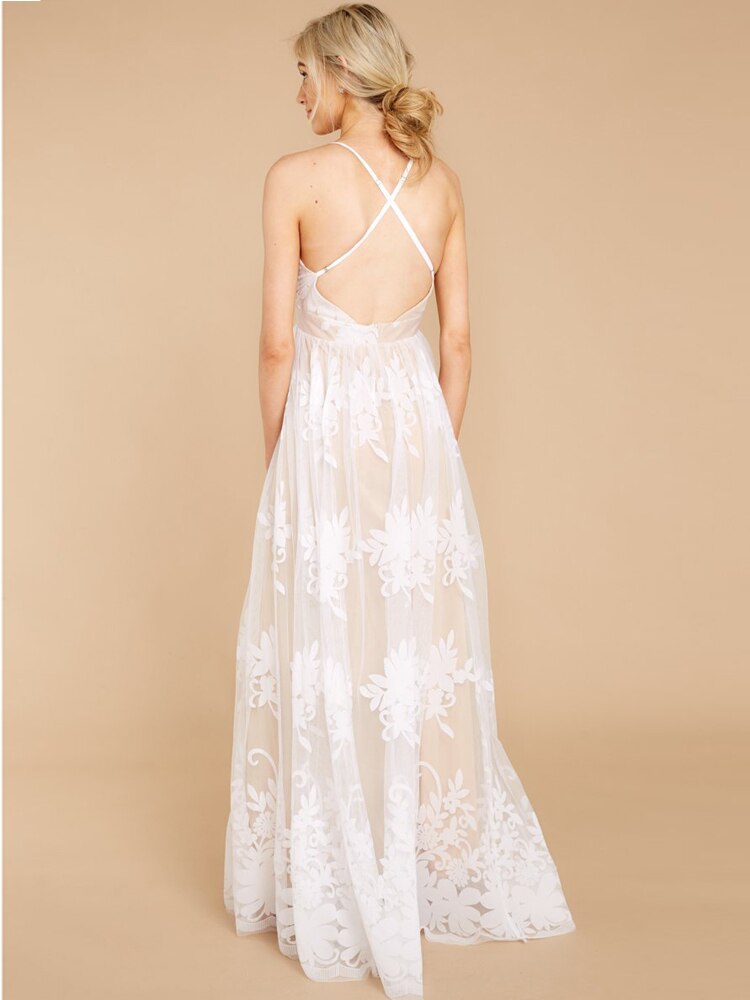 Vestido de Festa Longo Branco com Sobreposição Bordada