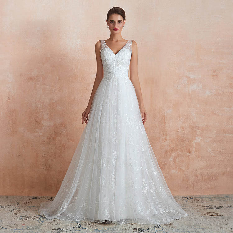 Vestido de Noiva Silhueta A em Tule Decorado com Brilho