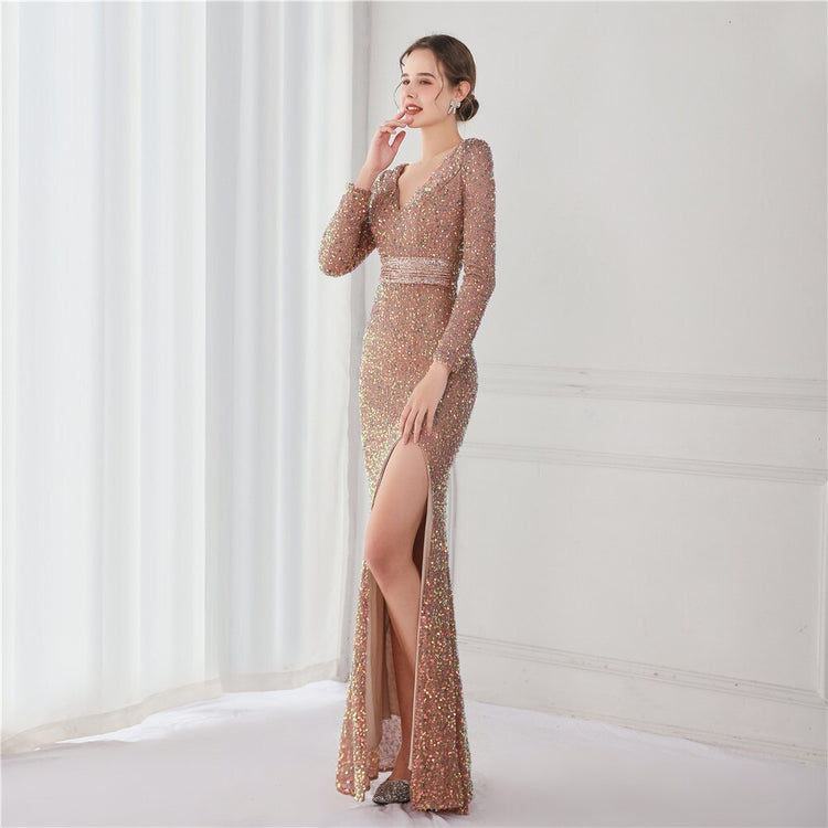 Vestido de Festa Longo Luxo Todo Detalhado em Paetês Dourado