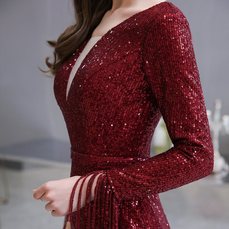 Vestido de Festa Longo com Decote e Manga Longa Elegante