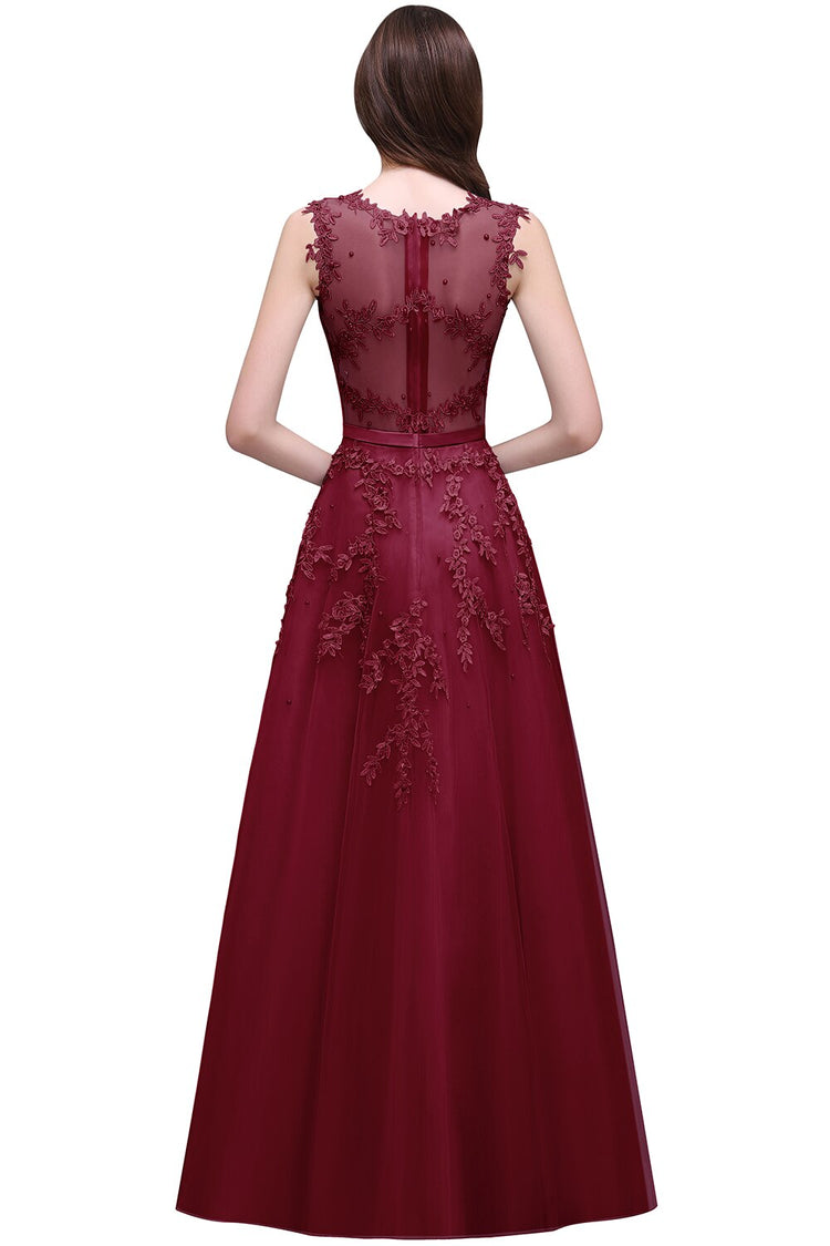 Vestido de Festa Longo Decorado em Tule Decorado com Pérolas