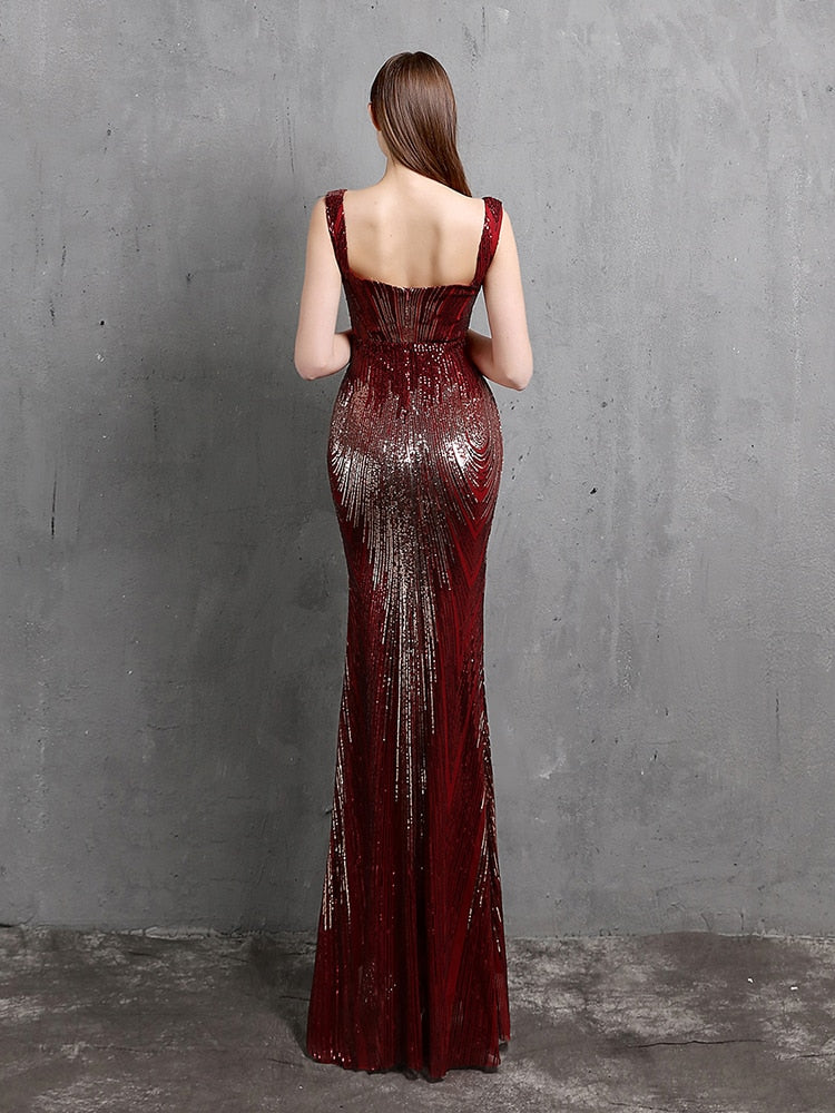 Vestido de Festa Longo Contemporaneo com Abertura Lateral Marsala