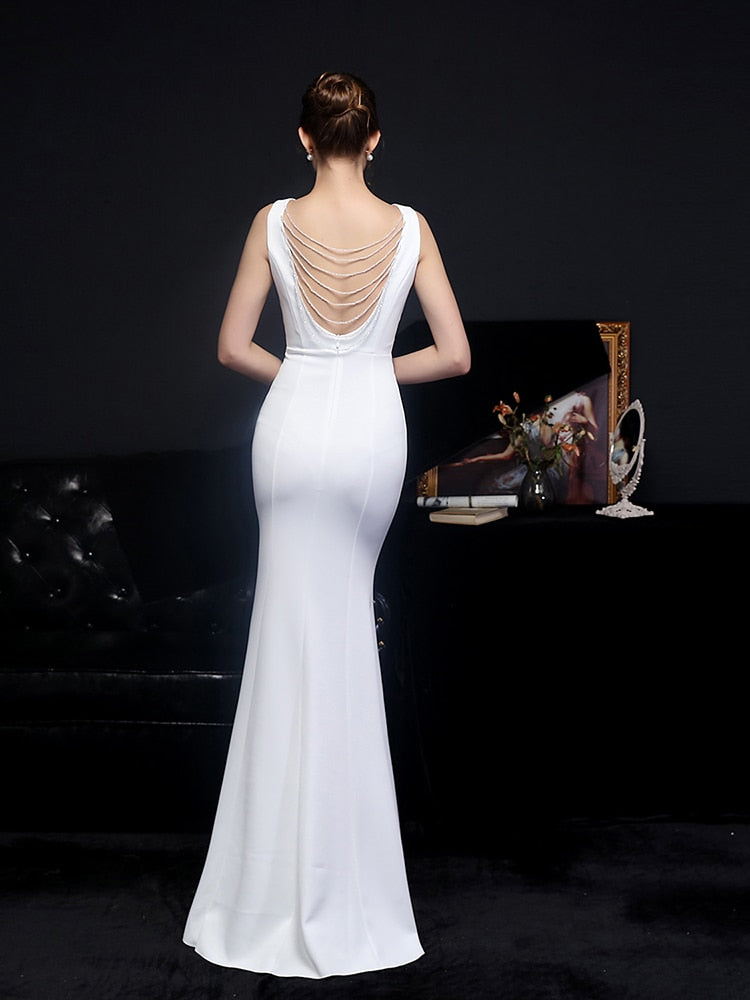 Vestido de Festa Longo Sereia com Abertura Lateral e Decote V Branco