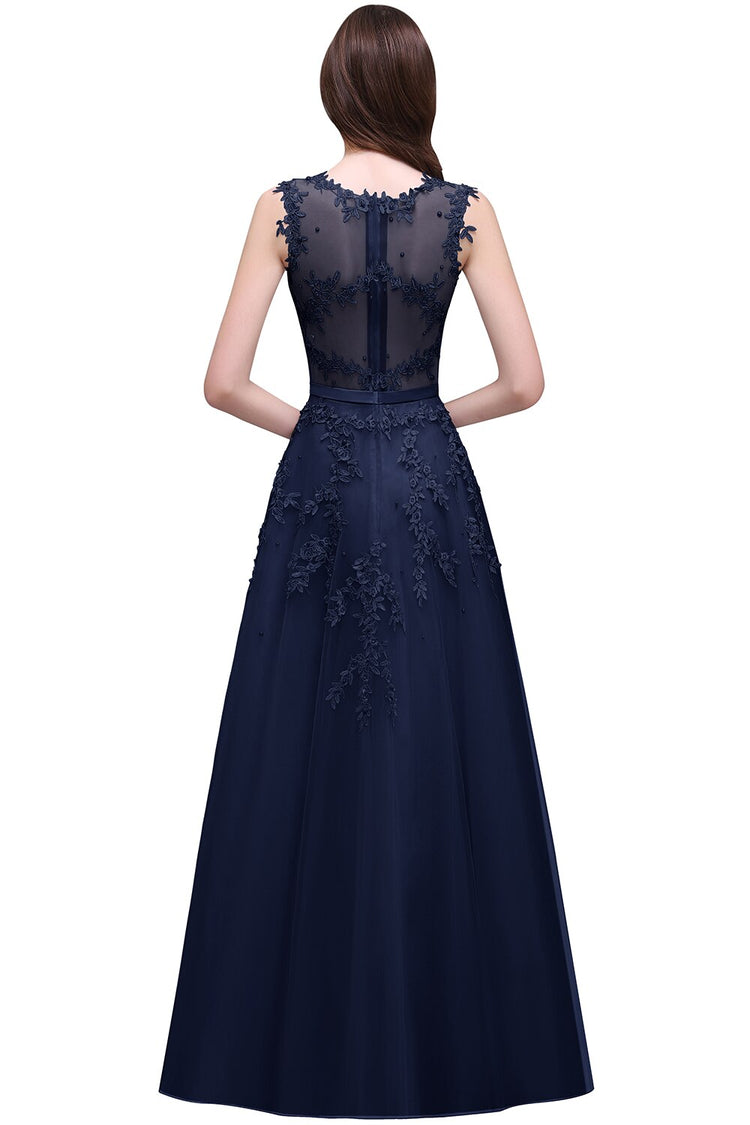 Vestido de Festa Longo Decorado em Tule Decorado com Pérolas