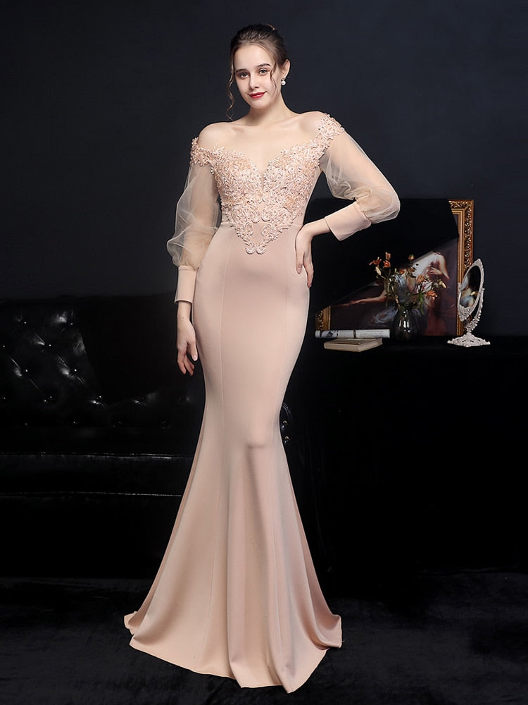 Vestido de Festa Longo Sereia com Manga com Renda e Detalhes Bordados Champanhe