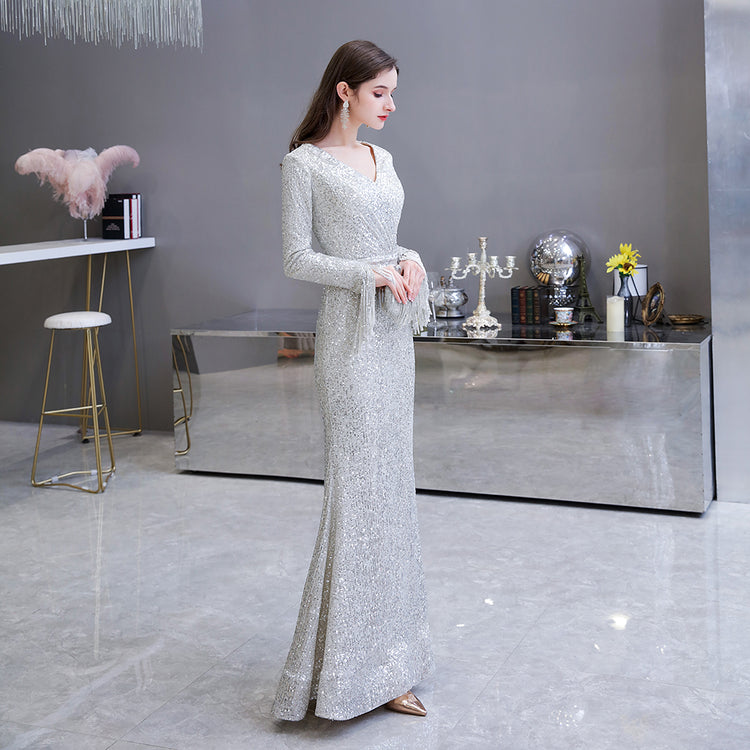 Vestido de Festa Longo com Decote e Manga Longa Elegante