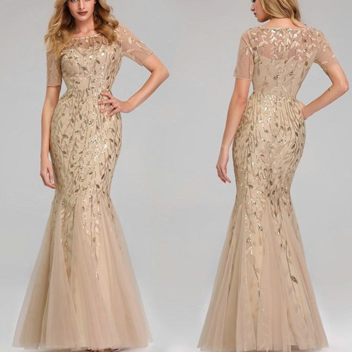 Vestido de Festa Elegante Dourado com Apliques Folhagem