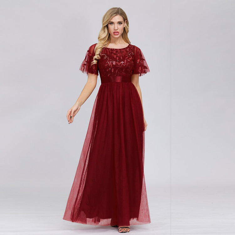Vestido de Festa Longo com Detalhes Manta Bordada Marsala