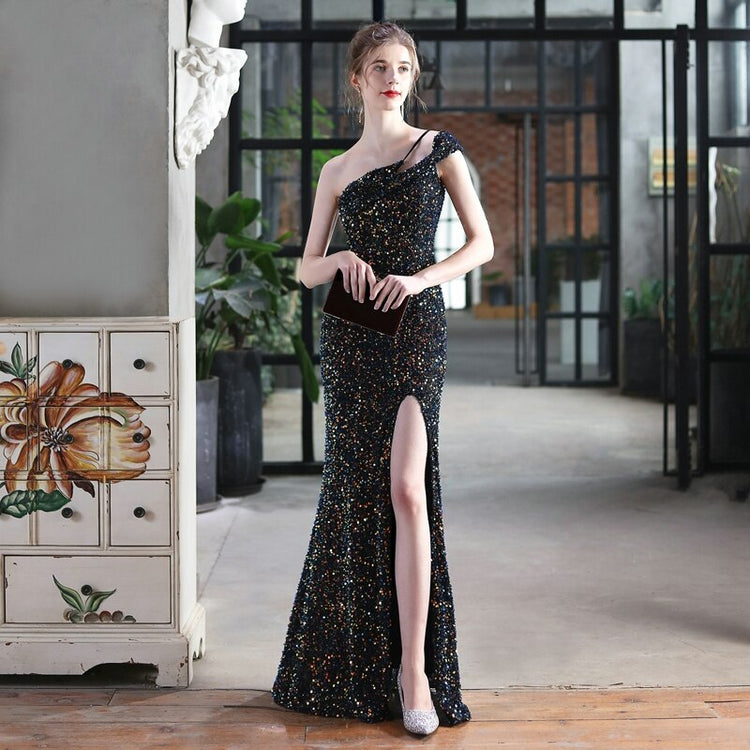 Vestido de Festa Longo Todo Detalhado com Brilho Preto