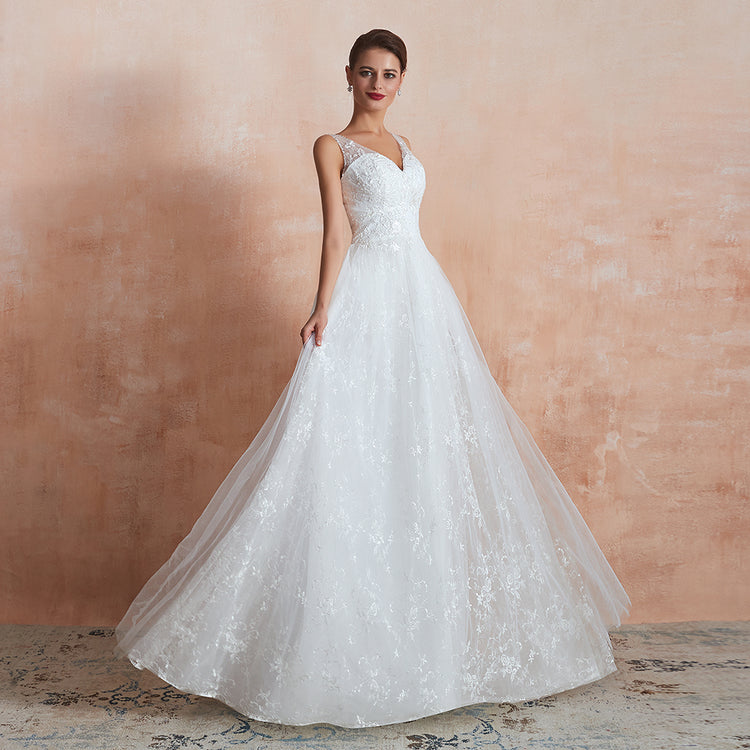 Vestido de Noiva Silhueta A em Tule Decorado com Brilho