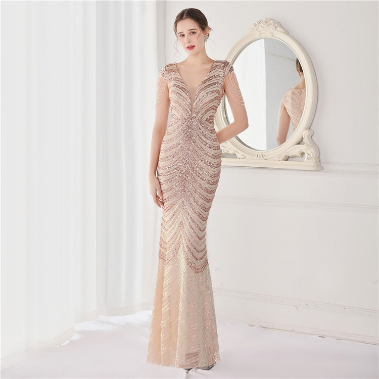 Vestido de Festa Luxo Sereia com Detalhes Paetês Dourado