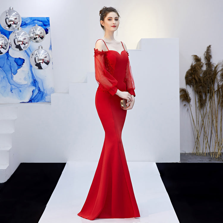 Vestido de Festa Longo Silhueta Sereia com Detalhes de Flores Vermelho