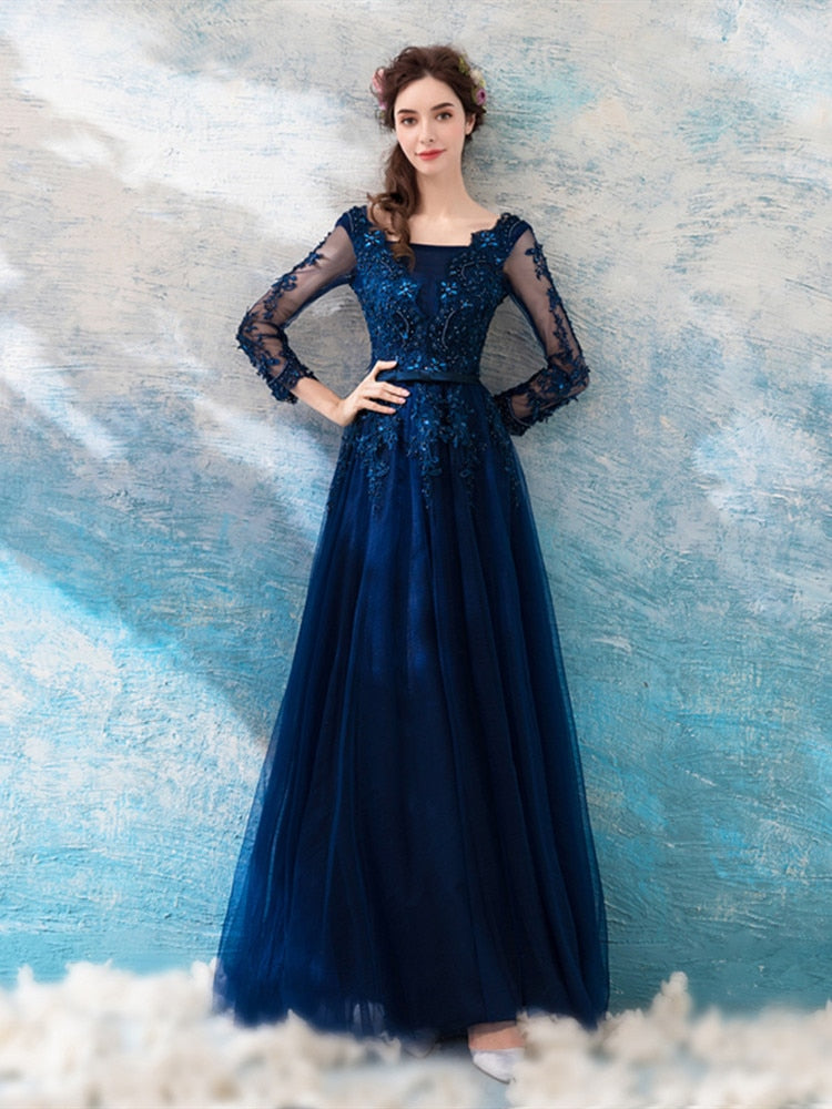 Vestido de Festa Longo em Tule com Pedraria