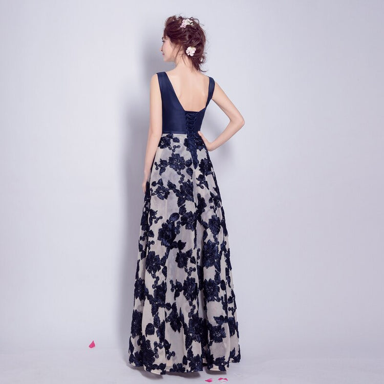Vestido de Festa Longo em Cetim com Bordados