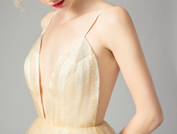 Vestido de Festa Longo Clássico em Tule Dourado