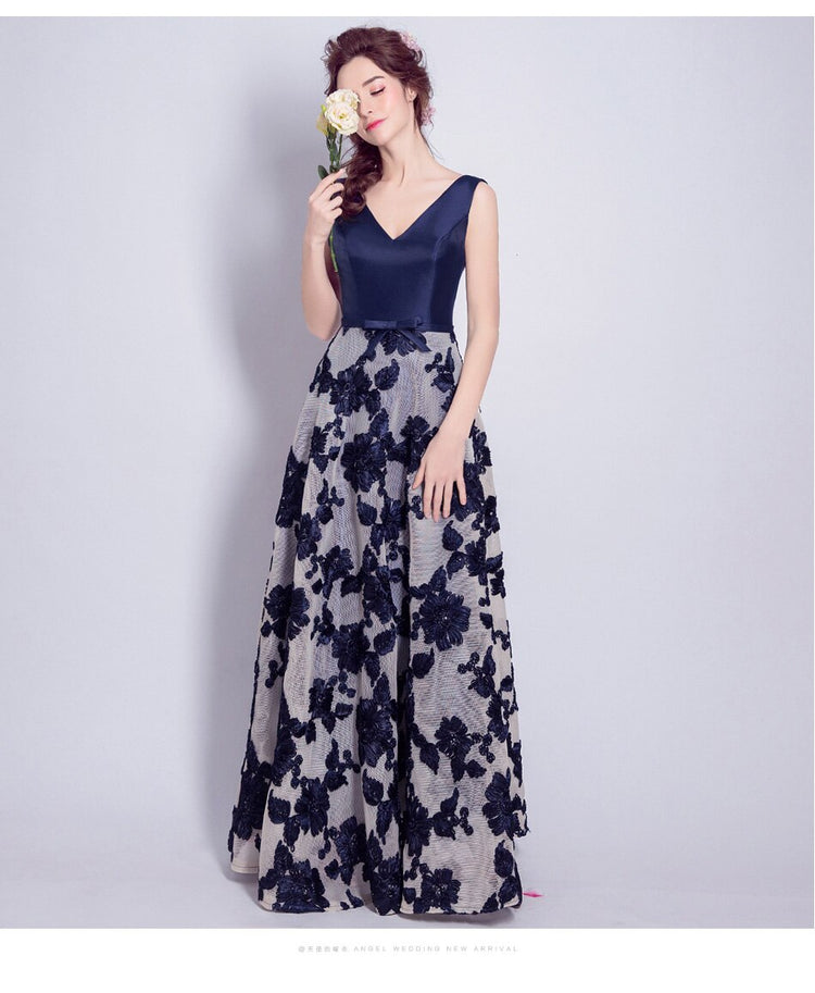 Vestido de Festa Longo em Cetim com Bordados
