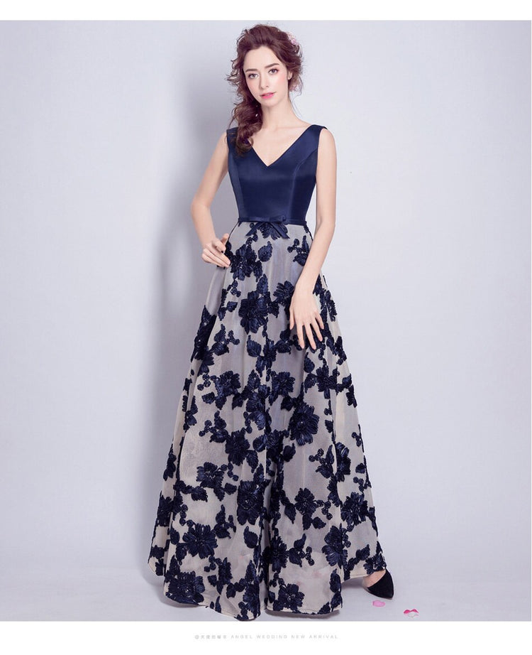 Vestido de Festa Longo em Cetim com Bordados