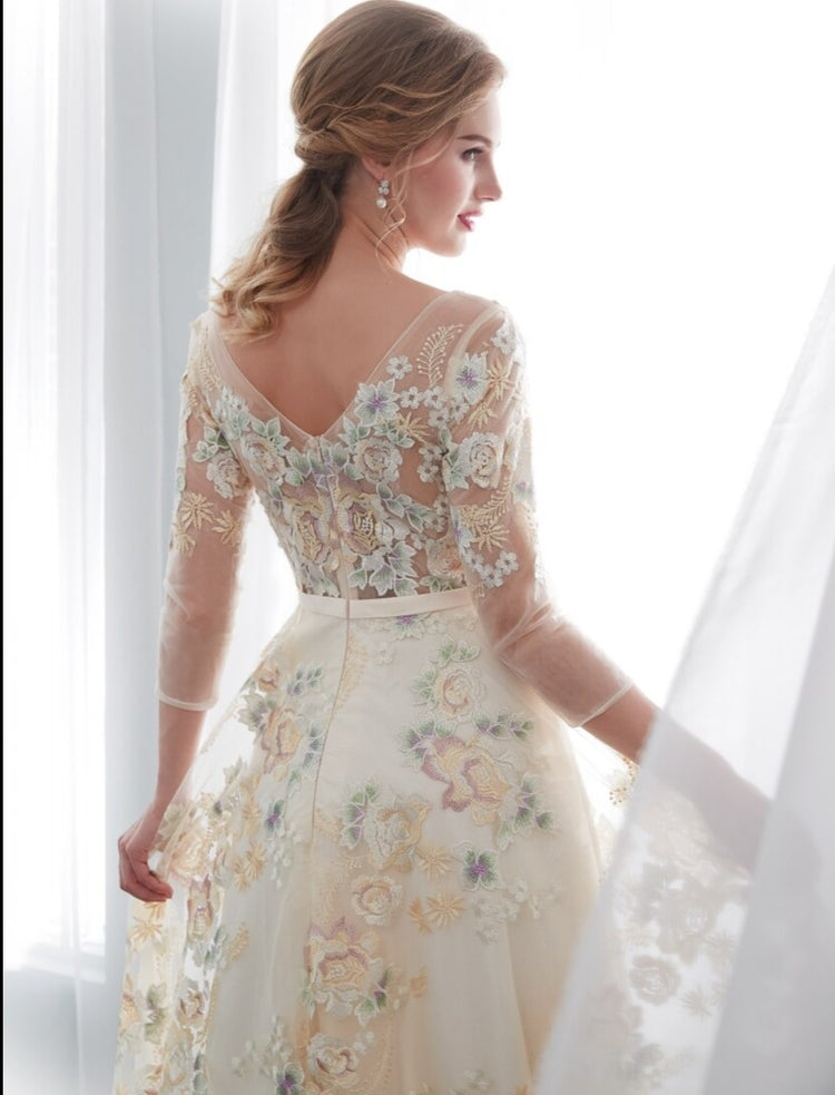 Vestido de Festa Luxo em Tule Champanhe com Estampa Floral