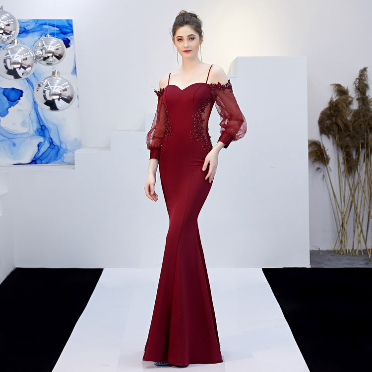 Vestido de Festa Longo Silhueta Sereia com Detalhes de Flores