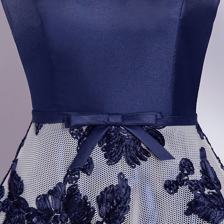 Vestido de Festa Longo em Cetim com Bordados