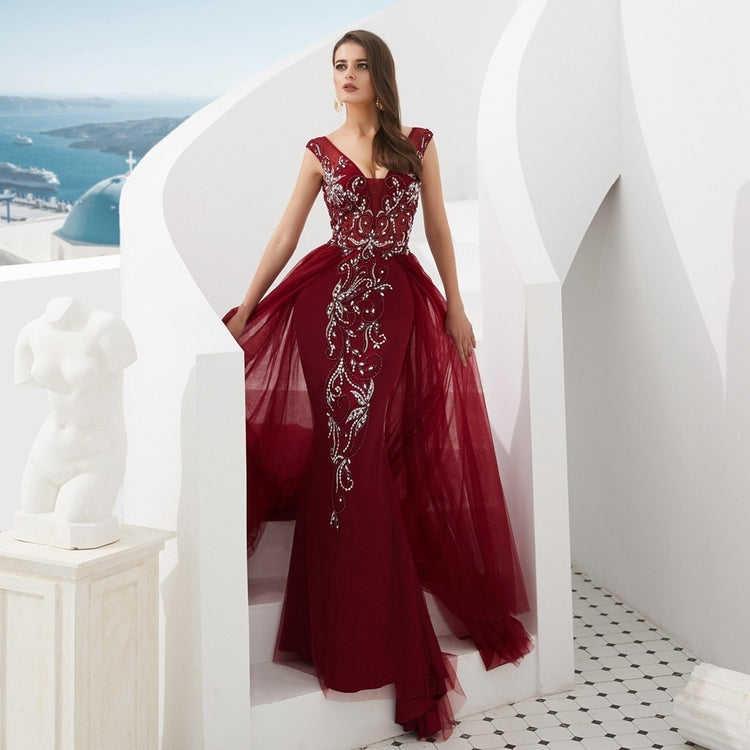 Vestido de Festa Luxo Vintage com Cauda em Tule Marsala - Modelo Especial