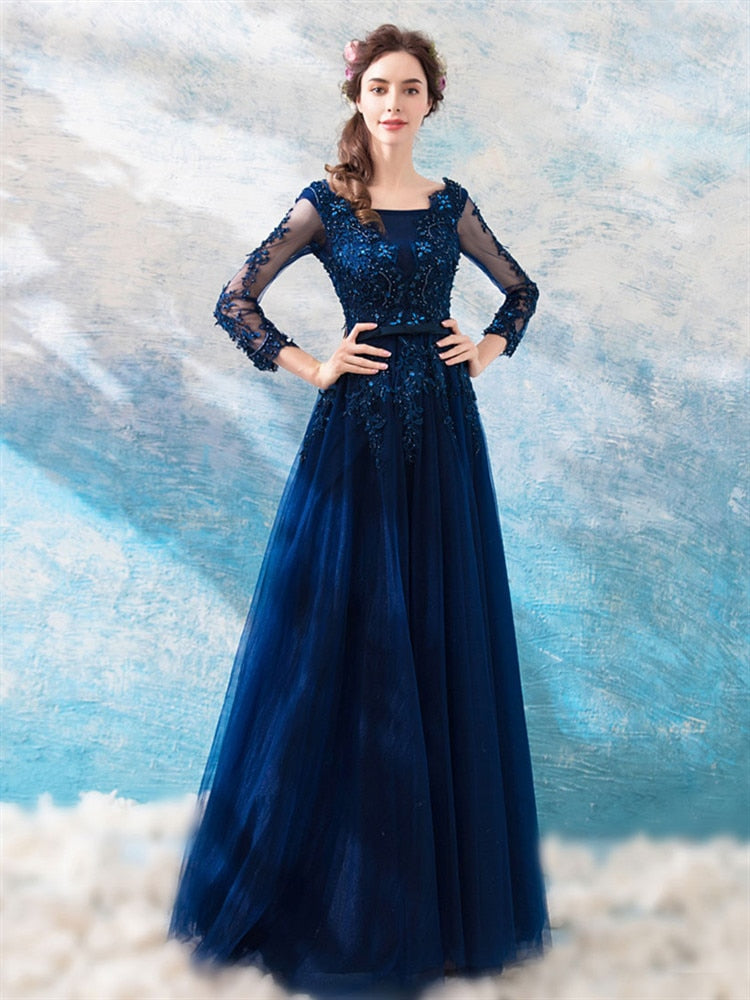Vestido de Festa Longo em Tule com Pedraria