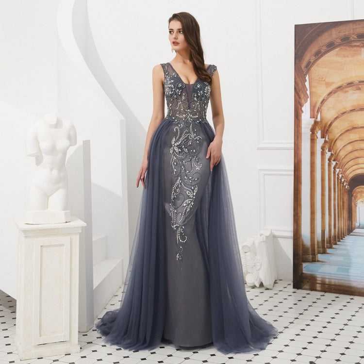 Vestido de Festa Luxo Vintage com Cauda em Tule Prateado - Modelo Especial