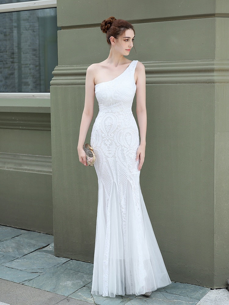 Vestido de Festa Ombro Único em Tule com Bordados Paetês Branco