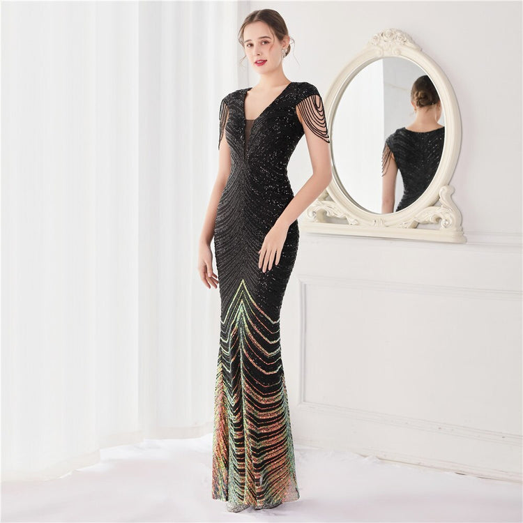 Vestido de Festa Luxo Sereia com Detalhes Paetês Preto