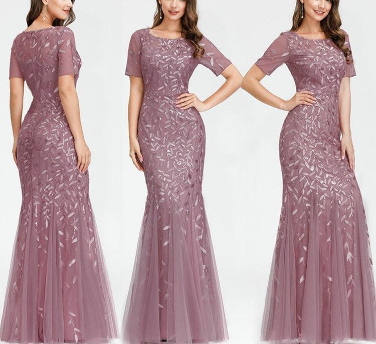 Vestido de Festa Elegante Rosa Empoeirado com Apliques Folhagem