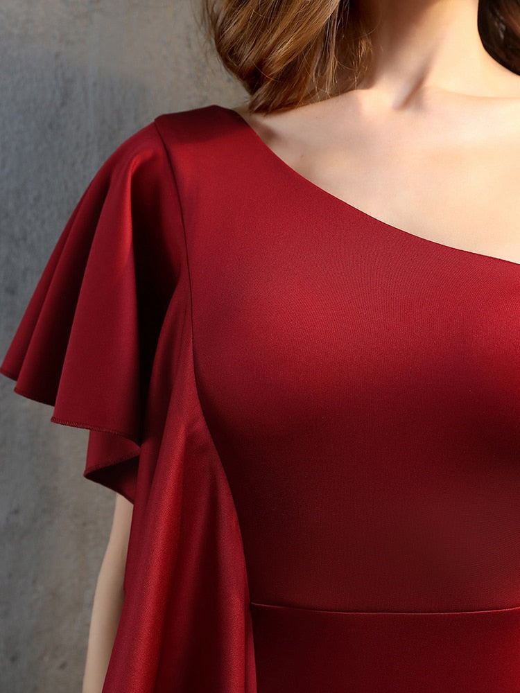 Vestido de Festa Longo com Abertura na Lateral e Decote de Um Ombro Marsala