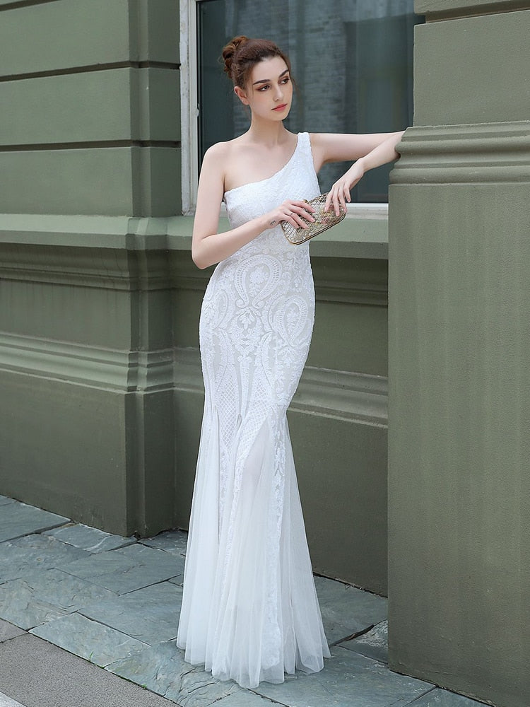 Vestido de Festa Ombro Único em Tule com Bordados Paetês Branco