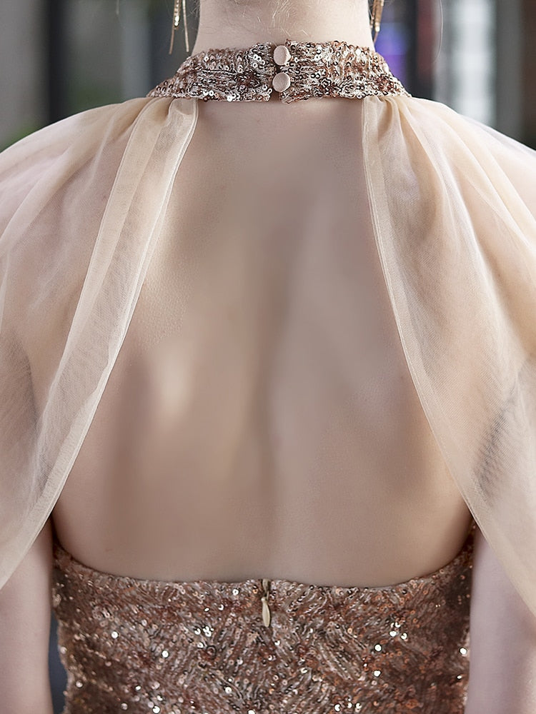 Vestido De Festa Longo Com Decote Em Tule Dourado