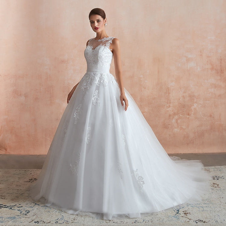Vestido de Noiva Luxo Romântico em Tule com Detalhe em Paetês e Brilho