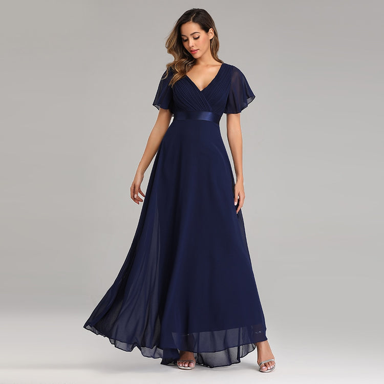 Vestido de Festa Longo com Faixa de Cetim Azul Marinho