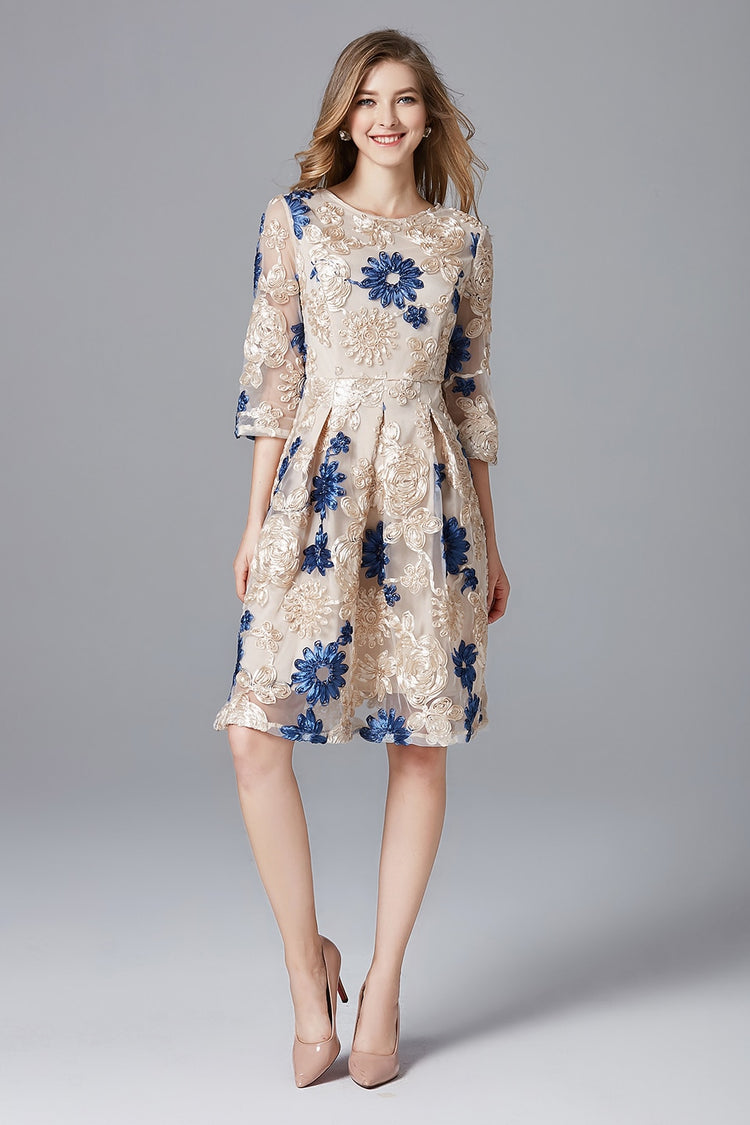 Vestido Midi Estilo Francês com Detalhes Bordados